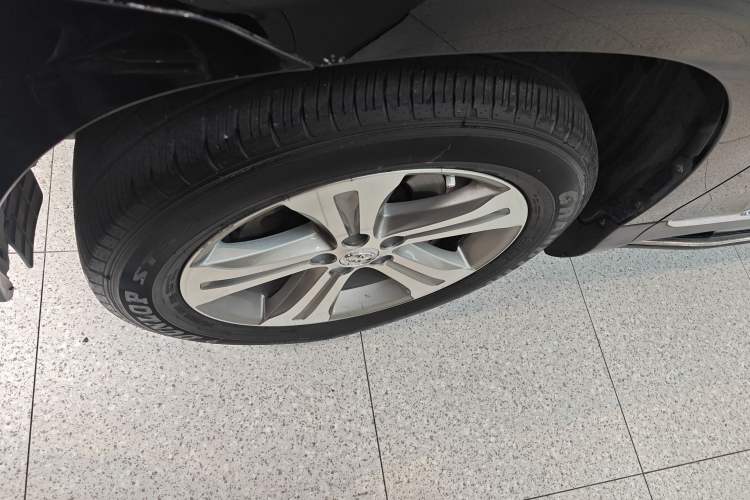 Used Toyota Highlander 2012 2.7L Two-Wheel Drive 7-Seater Luxury Edition
