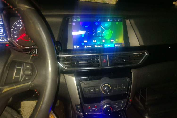 Used Zotye Domy X5 2015 1.5T CVT ZHANG GUI Model China V Standard
