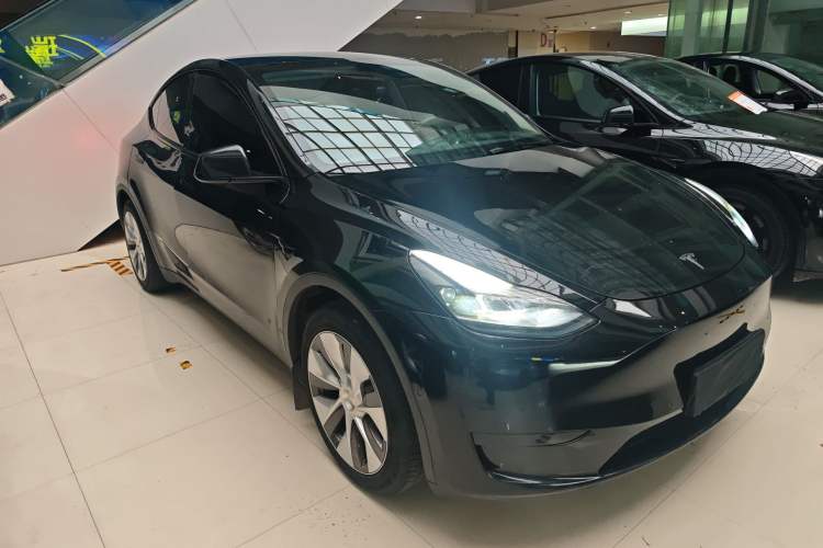 Used Tesla Model Y 2022 Rear-Wheel-Drive Version
