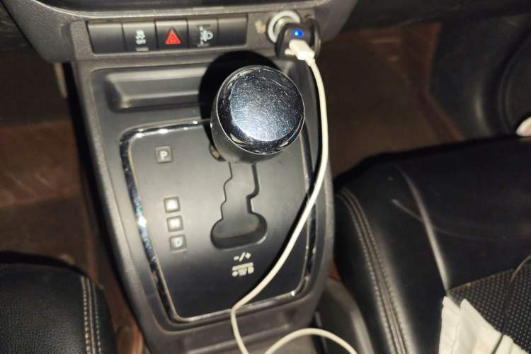 Used Jeep Compass 2010 2.4L four-wheel drive sport version
