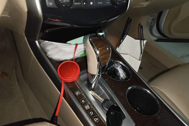 Used Nissan Teana 2013 2.5L XL Leading Edition Gear Lever