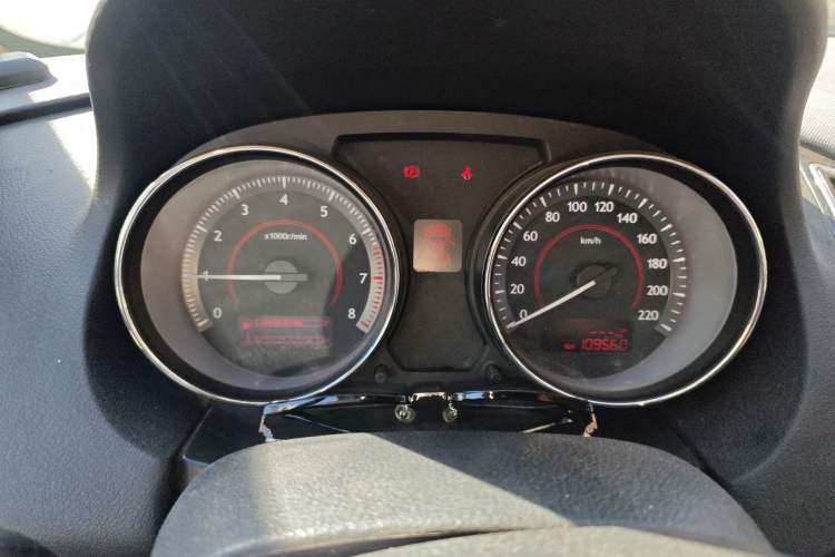 Used Bestune B50 2013 1.6L manual luxury version Instrument Cluster