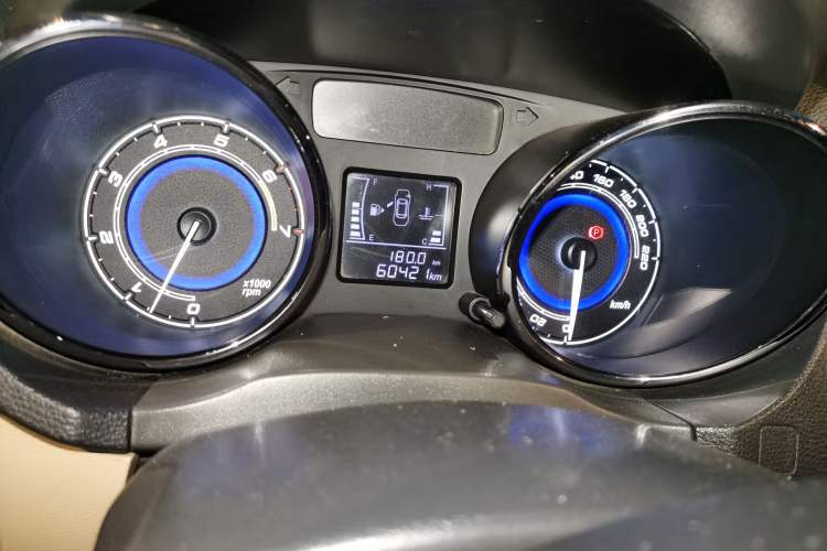 Used Chery E3 2015 1.5L Manual ZhiShang Model