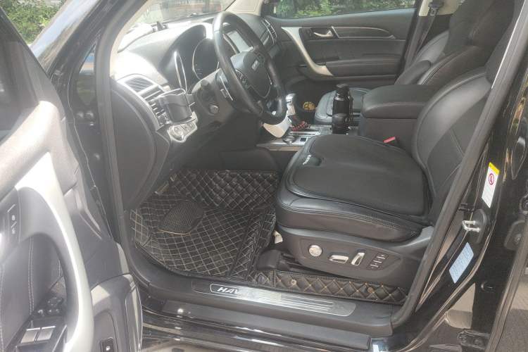 Used Haval H9 2016 2.0T Four-Wheel Drive Luxury Version 5 Seats