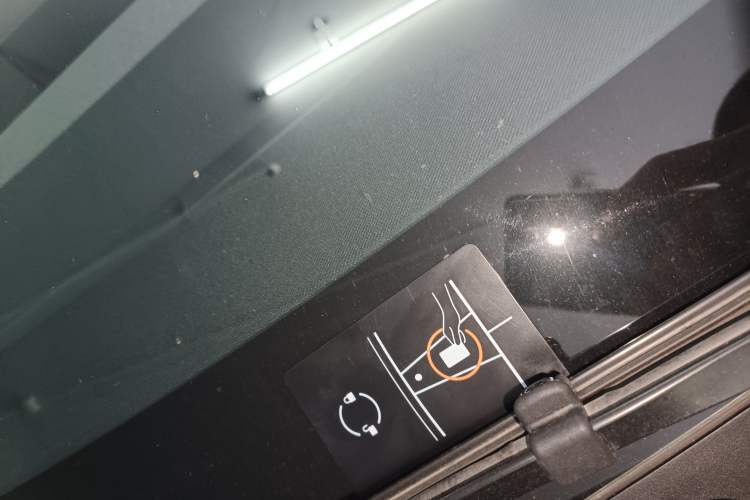 Used Tesla Model Y 2025 Rear-Wheel-Drive Version Vehicle Key