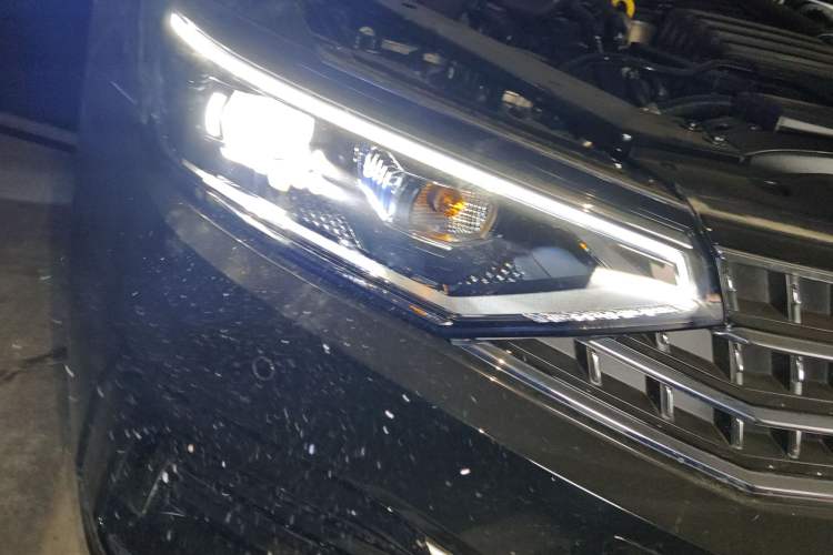 Used Volkswagen Magotan 2026 30 Million Vehicles Selected Model 280TSI DSG Luxury Edition
