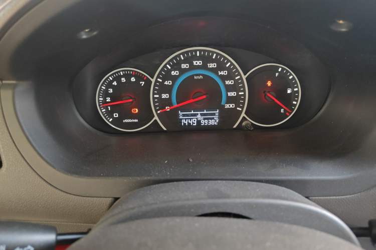 Used Wuling Rongguang V 2016 1.5L Standard Version
