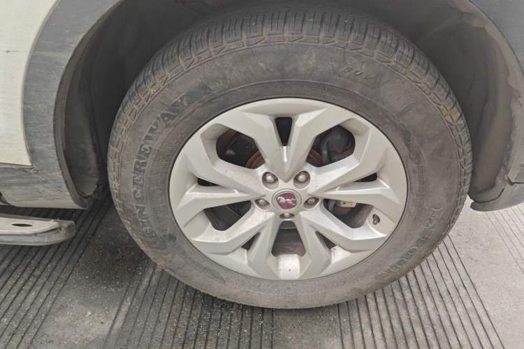 Used Hanteng X7 2016 1.5T Manual Luxury Edition Right Front Wheel Hub