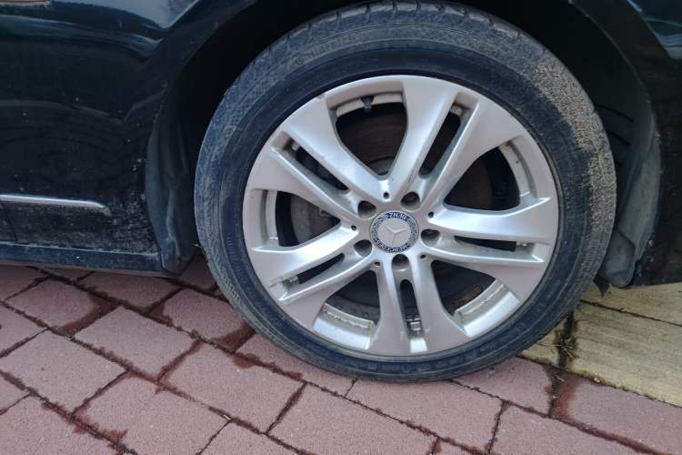 Used Mercedes-Benz E-Class 2010 E 260 CGI Fashion Model