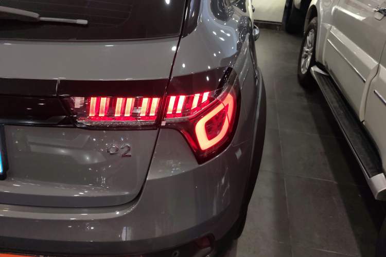 Used Lynk & Co 02 2019 1.5T DCT Two-Wheel Drive Zhaoban Version China VI Standard