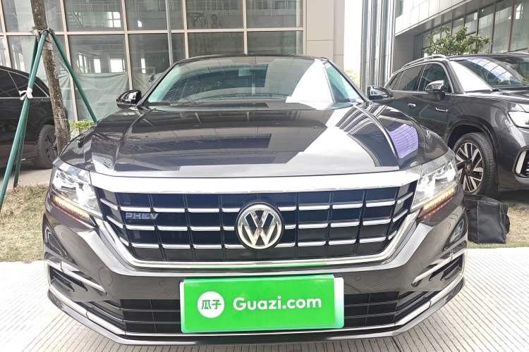 Used Volkswagen Passat New Energy 2020 430 PHEV Hybrid Luxury Edition China VI Standard Front