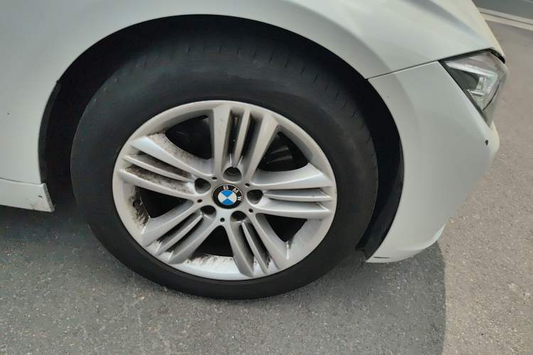 Used BMW 3 Series 2016 320Li Ambition Model Right Front Wheel Hub