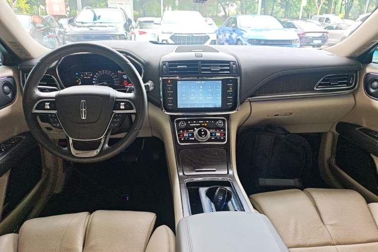 Used Lincoln Continental 2019 2.0T Two-Wheel Drive Prestige Version China VI Standard
