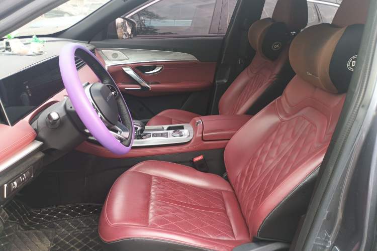 Used JETOUR X70 PLUS 2023 1.6T DCT Stronger 5-Seater
