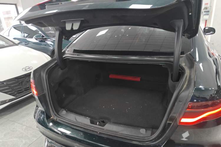 Used Jaguar XEL 2022 2.0T 250 PS R-DYNAMIC S Advanced Sport Edition
