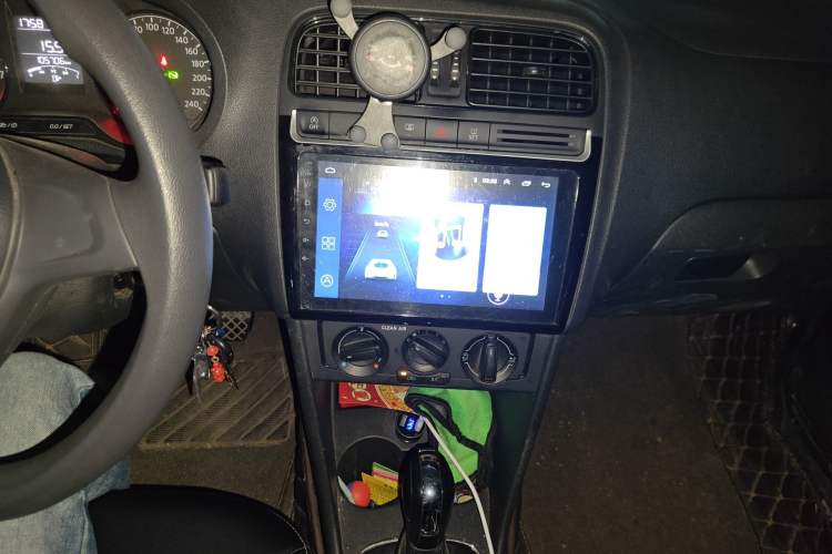 Used Volkswagen Polo 2018 1.5L Automatic Advanced Driving Model Audio And AC Panel