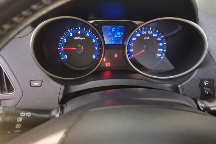 Used Hyundai ix35 2013 2.0L Automatic Two-Wheel Drive Smart GLS China IV Standard
