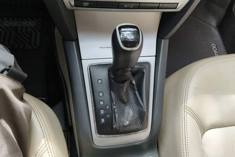 Used Skoda Octavia 2015 Classic Model 1.6L Automatic Yijie Version