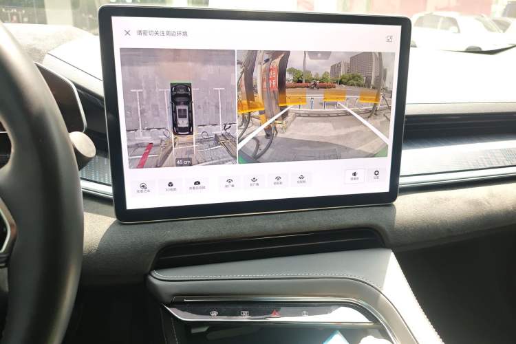 Used Zeekr 001 2022 Ultra-Long Range Single-Motor WE Version Audio And AC Panel