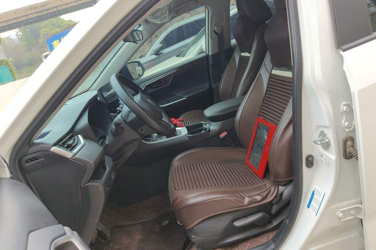 Used Toyota Wildlander 2024 2.0L CVT Two-Wheel Drive Leading Edition