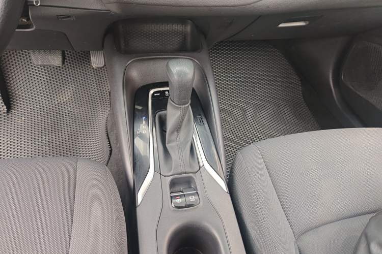 Used Toyota Levin 2022 Facelift TNGA 1.5L CVT Progressive Edition Gear Lever