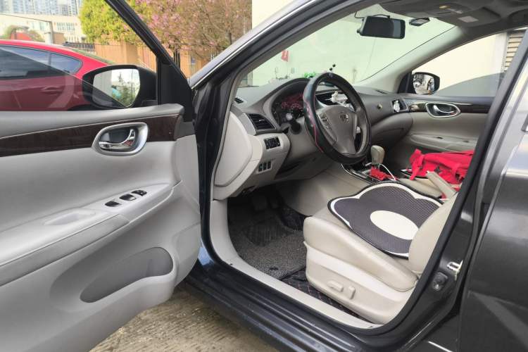 Used Nissan Sylphy 2012 1.6 XL CVT Luxury Edition Driver Seat