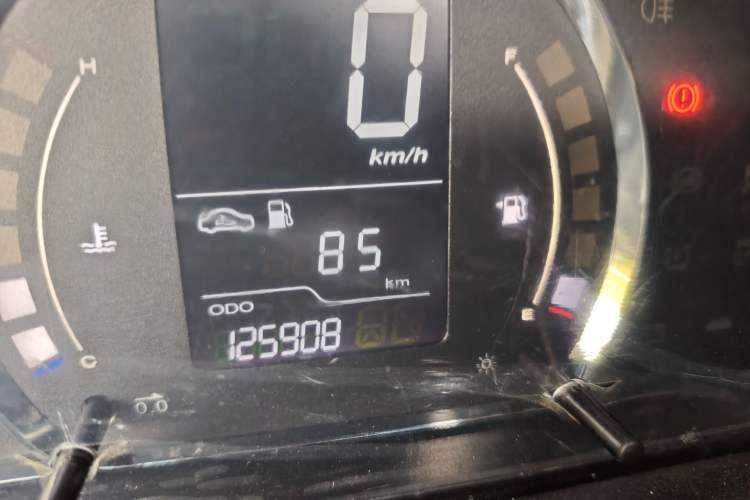 Used Roewe 350 2014 1.5L Manual Swift Edition