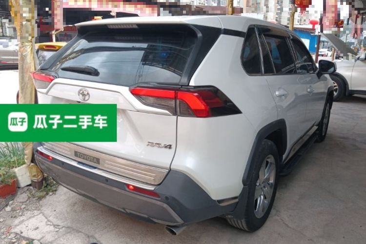 Used Toyota RAV4 2022 2.0L CVT Two-Wheel Drive Fashion Edition