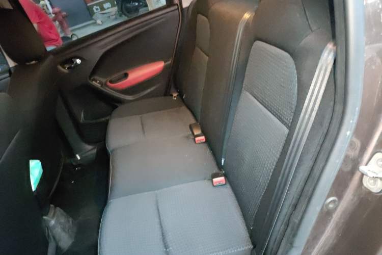 Used Peugeot 301 2014 1.6L Manual Comfort Edition