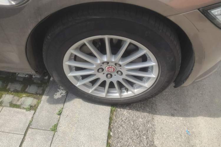 Used Jaguar XF 2016 XF 2.0T Two-Wheel-Drive Luxury Edition