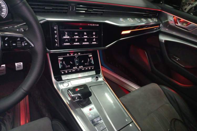 Used Audi A6L 2019 40 TFSI Luxury Dynamic Model
