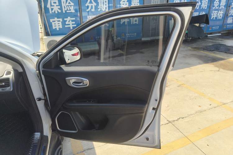 Used Jeep Compass 2017 200T Automatic Family Edition