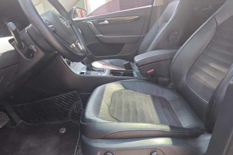 Used Volkswagen Magotan 2016 2.0 TSI Luxury Comfort Version
