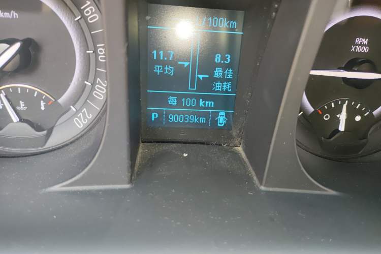 Used Buick GL8 2018 28T Luxury Model China VI Standard
