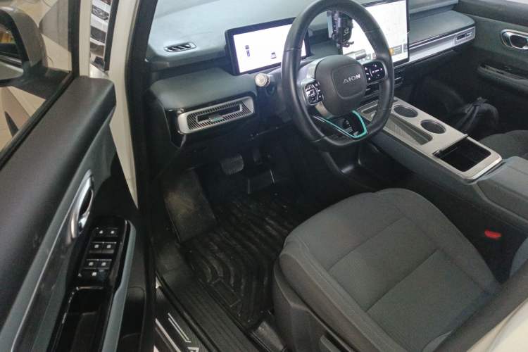 Used AION Y 2024 Younger Driver Seat