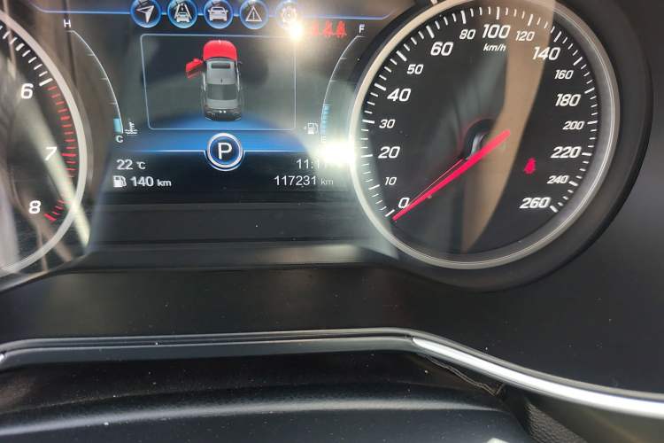 Used Hongqi H5 2019 30TD Smart Connect Dynamic Edition Odometer Close Up