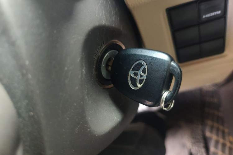 Used Toyota Prado 2019 2.7L TX-L Gasoline Parallel Import 7 Seats Vehicle Key