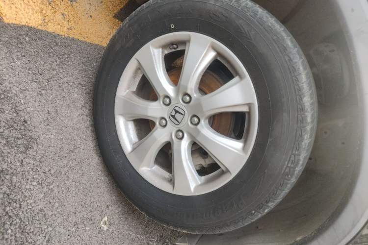 Used Honda CR-V 2012 2.0L two-wheel drive urban version
