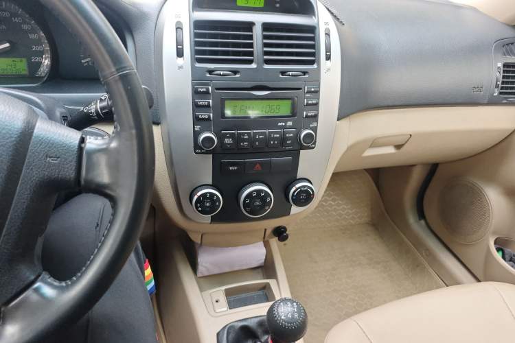 Used Kia Cerato 2008 European-style 1.6 MT GLS