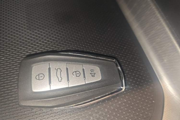 Used Geely Auto Emgrand 2025 4th Generation 1.5L CVT Flagship Version
