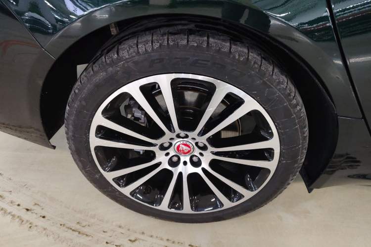 Used Jaguar XFL 2024 2.0T P250 Two-Wheel Drive Prestige Luxury Edition