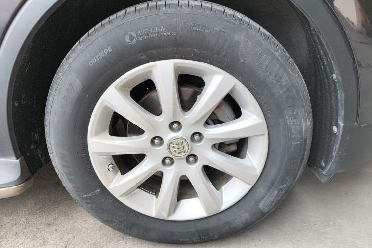 Used Buick Envision 2018 20T Two-Wheel-Drive Elite Model