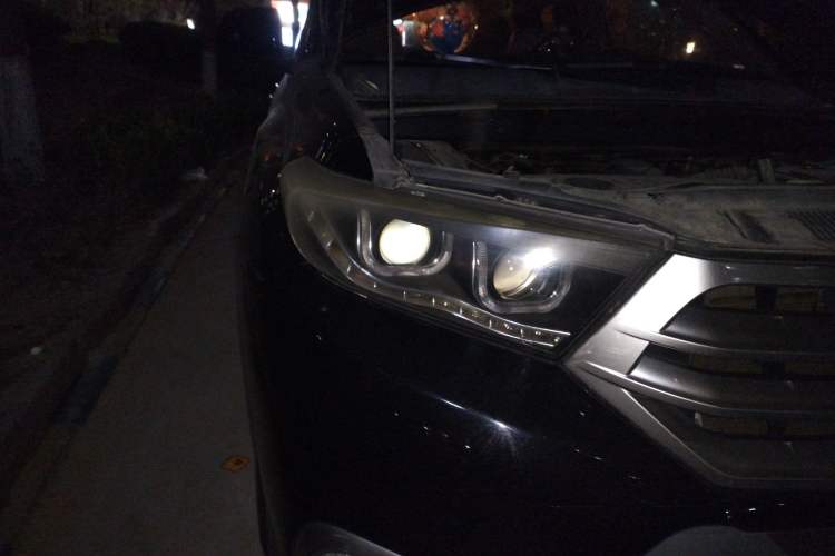 Used Toyota Highlander 2013 2.7L Two-Wheel Drive 7-Seater Zijin Edition
