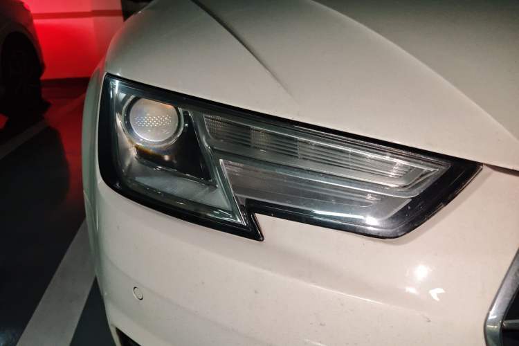 Used Audi A4L 2018 30th Anniversary Edition 40 TFSI Trendy Model
