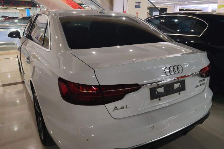 Used Audi A4L 2023 40 TFSI Fashion Dynamic Model
