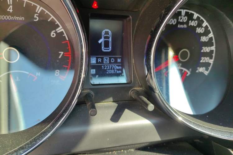 Used Venucia T70 2016 2.0L CVT Smart Edition