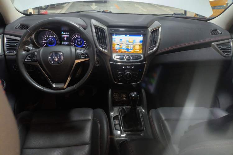 Used Changan CS75 2017 Shangkui Edition 1.5T Manual Fengxiang Model