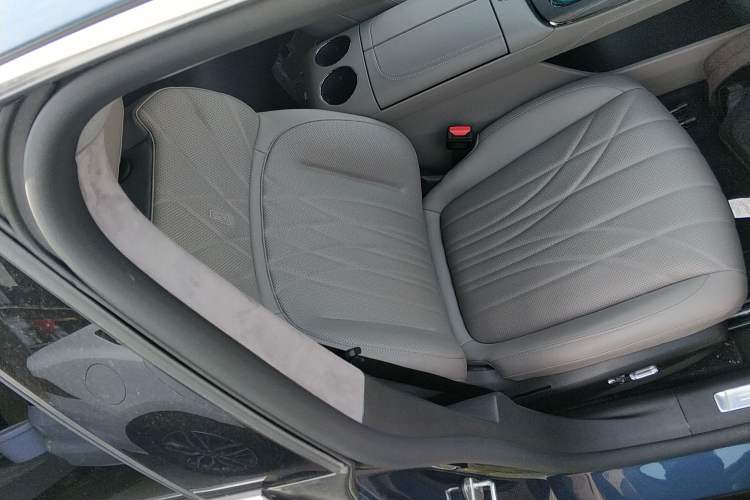 Used Geely Galaxy 8 2025 130km EM-P Starship Edition Right Front Seat