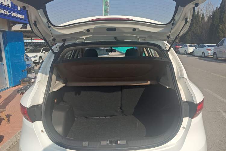 Used FAW Junpai D60 2016 1.5L Manual Comfort Model Trunk