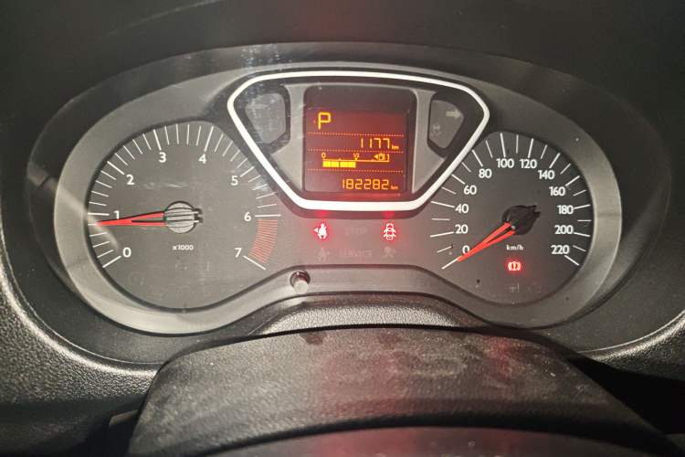 Used Citroen Elysee 2015 ZhiShang Edition 1.6L Automatic Comfort Version
